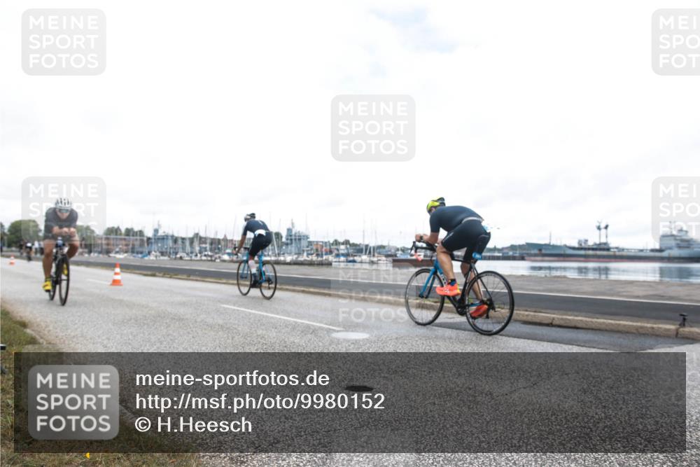 16.08.2026 - KN Förde Triathlon 2026 H.Heesch http://msf.ph/oto/9980152 16.08.2026 11:24:45 Radfahren 345, 400 meine-sportfotos.de