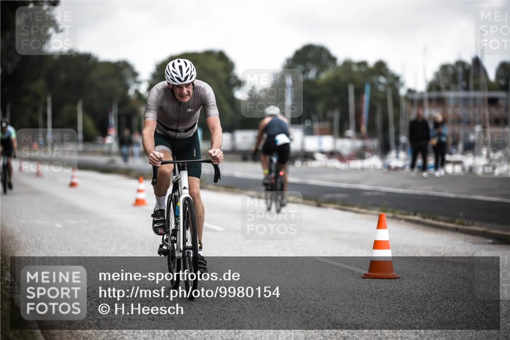 16.08.2026 - KN Förde Triathlon 2026 H.Heesch http://msf.ph/oto/9980154 16.08.2026 11:43:50 Radfahren  meine-sportfotos.de
