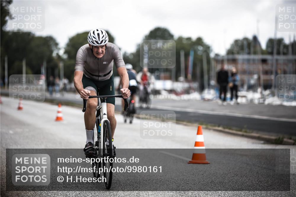 16.08.2026 - KN Förde Triathlon 2026 H.Heesch http://msf.ph/oto/9980161 16.08.2026 11:43:51 Radfahren  meine-sportfotos.de