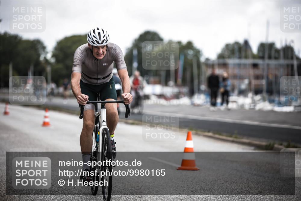 16.08.2026 - KN Förde Triathlon 2026 H.Heesch http://msf.ph/oto/9980165 16.08.2026 11:43:51 Radfahren  meine-sportfotos.de