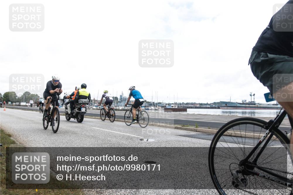 16.08.2026 - KN Förde Triathlon 2026 H.Heesch http://msf.ph/oto/9980171 16.08.2026 11:25:03 Radfahren 331, 341, 408, 409, 426 meine-sportfotos.de
