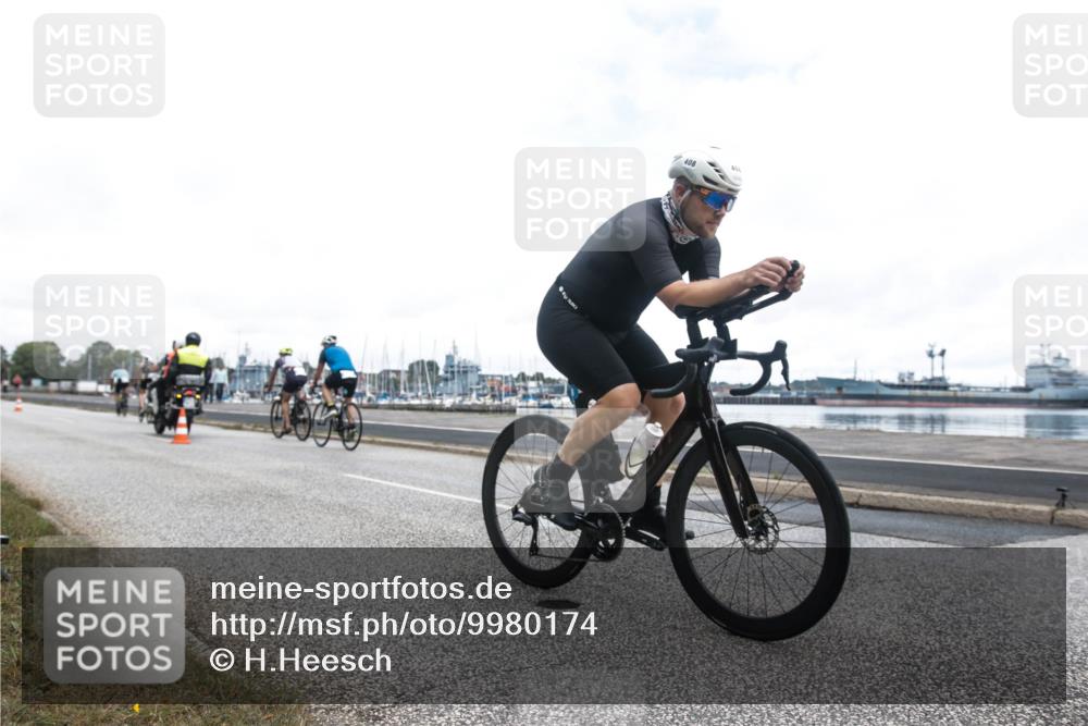 16.08.2026 - KN Förde Triathlon 2026 H.Heesch http://msf.ph/oto/9980174 16.08.2026 11:25:04 Radfahren 331, 341, 408, 409, 426 meine-sportfotos.de