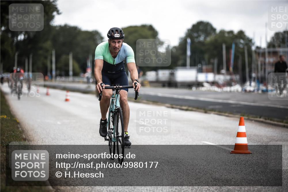 16.08.2026 - KN Förde Triathlon 2026 H.Heesch http://msf.ph/oto/9980177 16.08.2026 11:43:54 Radfahren  meine-sportfotos.de