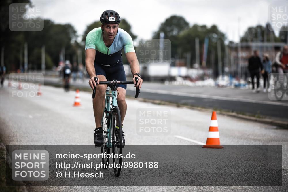 16.08.2026 - KN Förde Triathlon 2026 H.Heesch http://msf.ph/oto/9980188 16.08.2026 11:43:54 Radfahren  meine-sportfotos.de