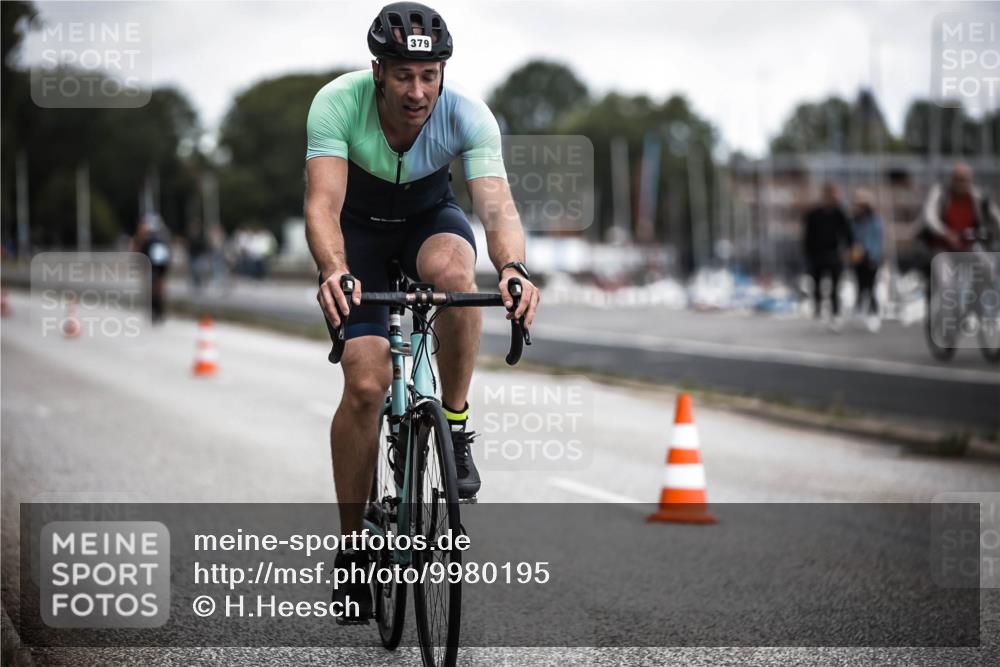 16.08.2026 - KN Förde Triathlon 2026 H.Heesch http://msf.ph/oto/9980195 16.08.2026 11:43:54 Radfahren  meine-sportfotos.de