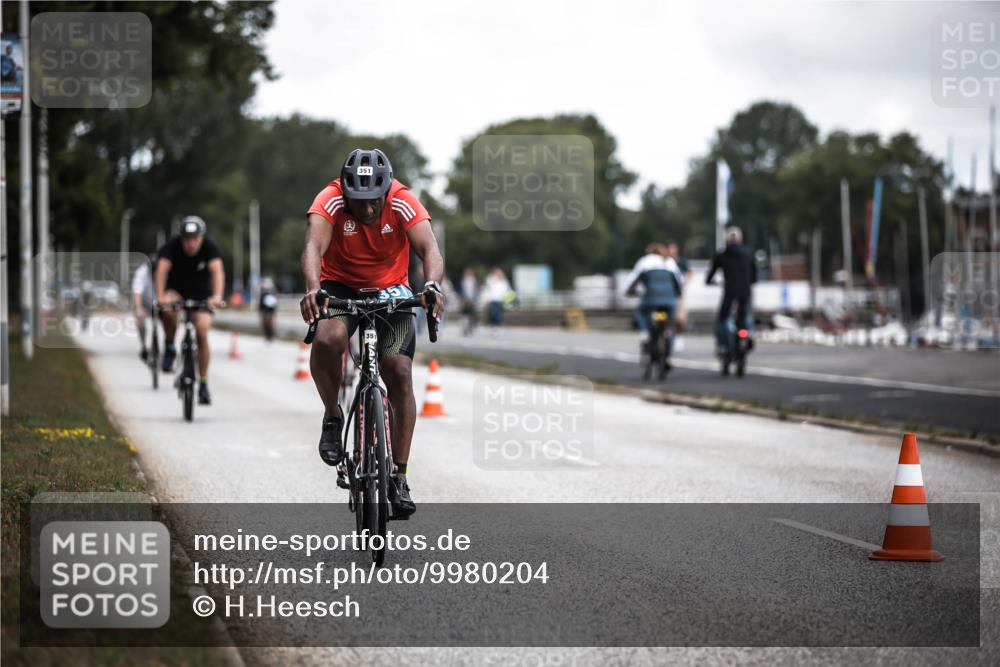16.08.2026 - KN Förde Triathlon 2026 H.Heesch http://msf.ph/oto/9980204 16.08.2026 11:44:00 Radfahren 351, 801 meine-sportfotos.de