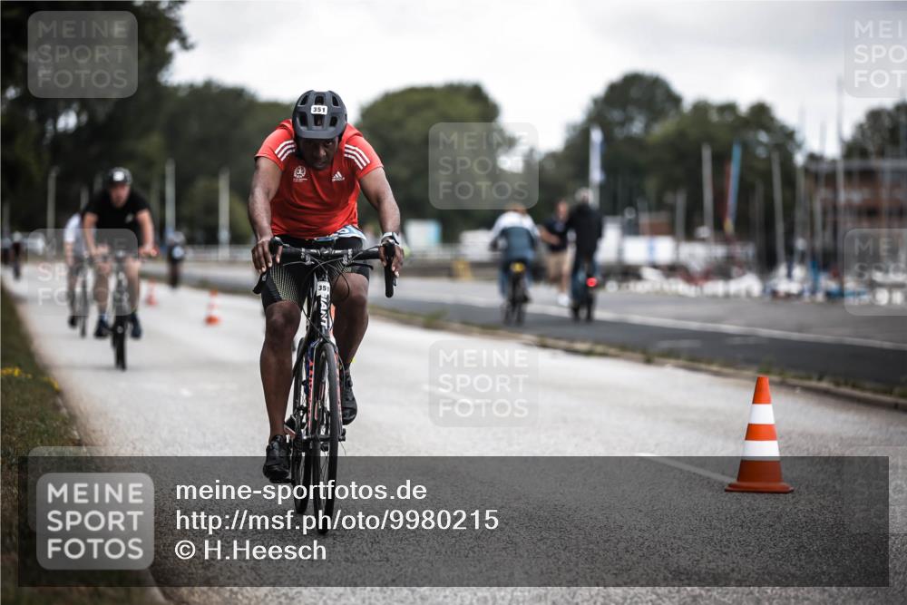16.08.2026 - KN Förde Triathlon 2026 H.Heesch http://msf.ph/oto/9980215 16.08.2026 11:44:00 Radfahren 351, 801 meine-sportfotos.de