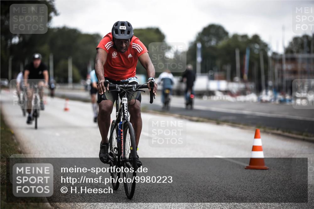 16.08.2026 - KN Förde Triathlon 2026 H.Heesch http://msf.ph/oto/9980223 16.08.2026 11:44:00 Radfahren 351, 801 meine-sportfotos.de