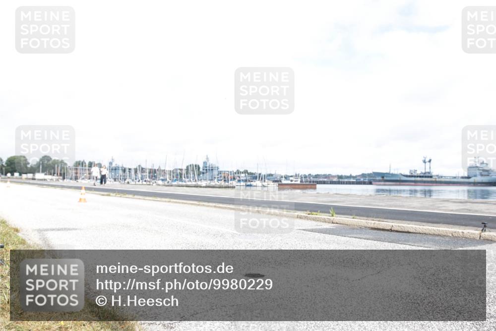 16.08.2026 - KN Förde Triathlon 2026 H.Heesch http://msf.ph/oto/9980229 16.08.2026 11:26:15 Radfahren 339, 350, 381 meine-sportfotos.de