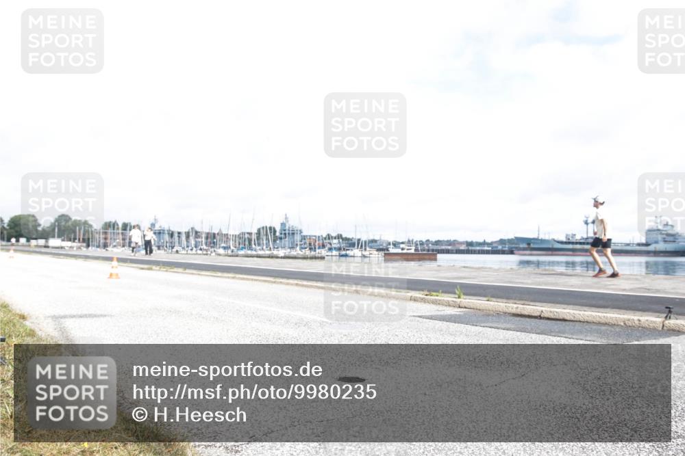 16.08.2026 - KN Förde Triathlon 2026 H.Heesch http://msf.ph/oto/9980235 16.08.2026 11:26:16 Radfahren 339, 350, 381 meine-sportfotos.de