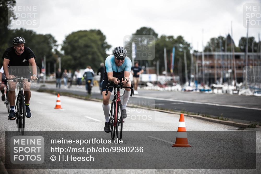 16.08.2026 - KN Förde Triathlon 2026 H.Heesch http://msf.ph/oto/9980236 16.08.2026 11:44:02 Radfahren 351, 801 meine-sportfotos.de