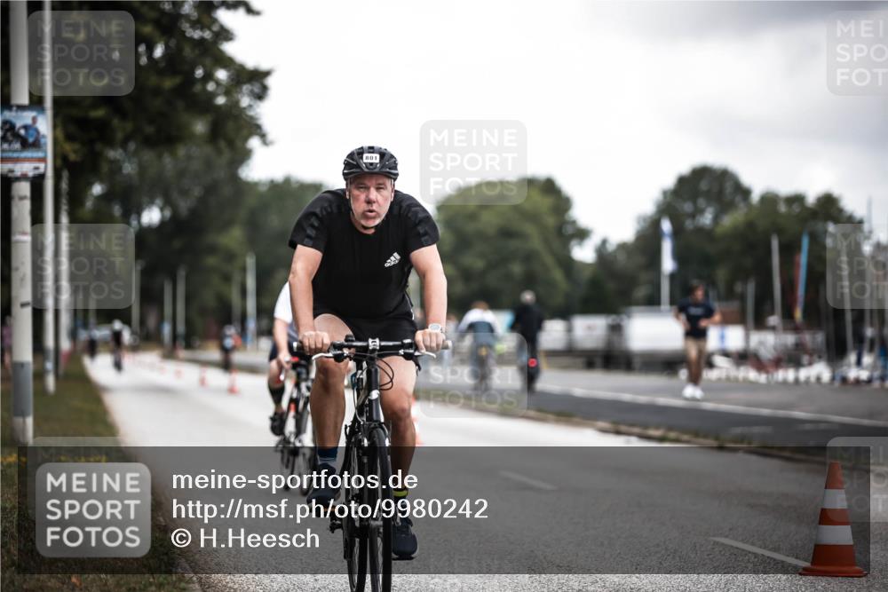 16.08.2026 - KN Förde Triathlon 2026 H.Heesch http://msf.ph/oto/9980242 16.08.2026 11:44:02 Radfahren 351, 801 meine-sportfotos.de