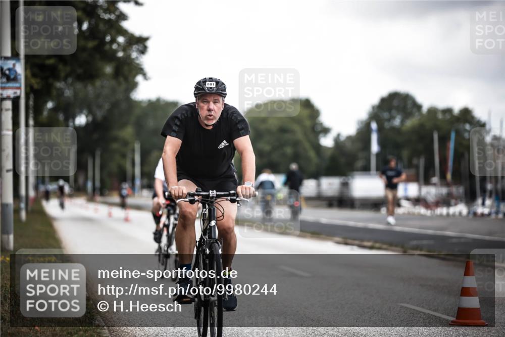 16.08.2026 - KN Förde Triathlon 2026 H.Heesch http://msf.ph/oto/9980244 16.08.2026 11:44:02 Radfahren 351, 801 meine-sportfotos.de