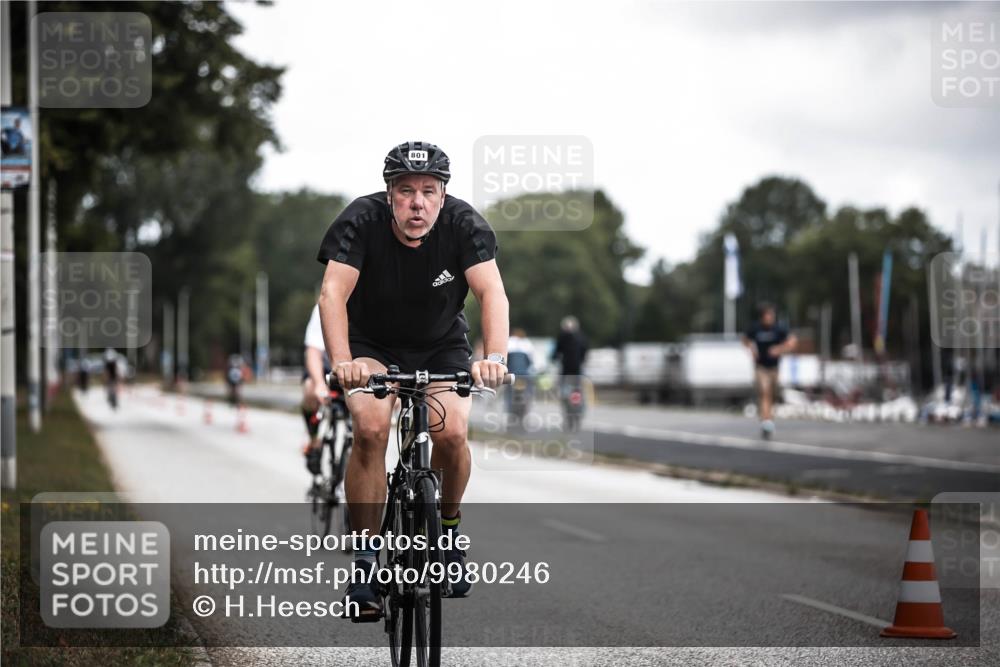 16.08.2026 - KN Förde Triathlon 2026 H.Heesch http://msf.ph/oto/9980246 16.08.2026 11:44:02 Radfahren 351, 801 meine-sportfotos.de