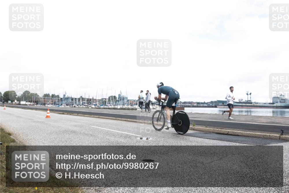 16.08.2026 - KN Förde Triathlon 2026 H.Heesch http://msf.ph/oto/9980267 16.08.2026 11:26:49 Radfahren 221, 318 meine-sportfotos.de