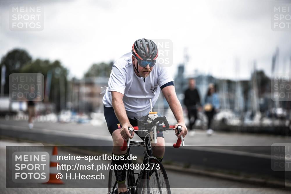 16.08.2026 - KN Förde Triathlon 2026 H.Heesch http://msf.ph/oto/9980273 16.08.2026 11:44:04 Radfahren 351, 421, 801 meine-sportfotos.de