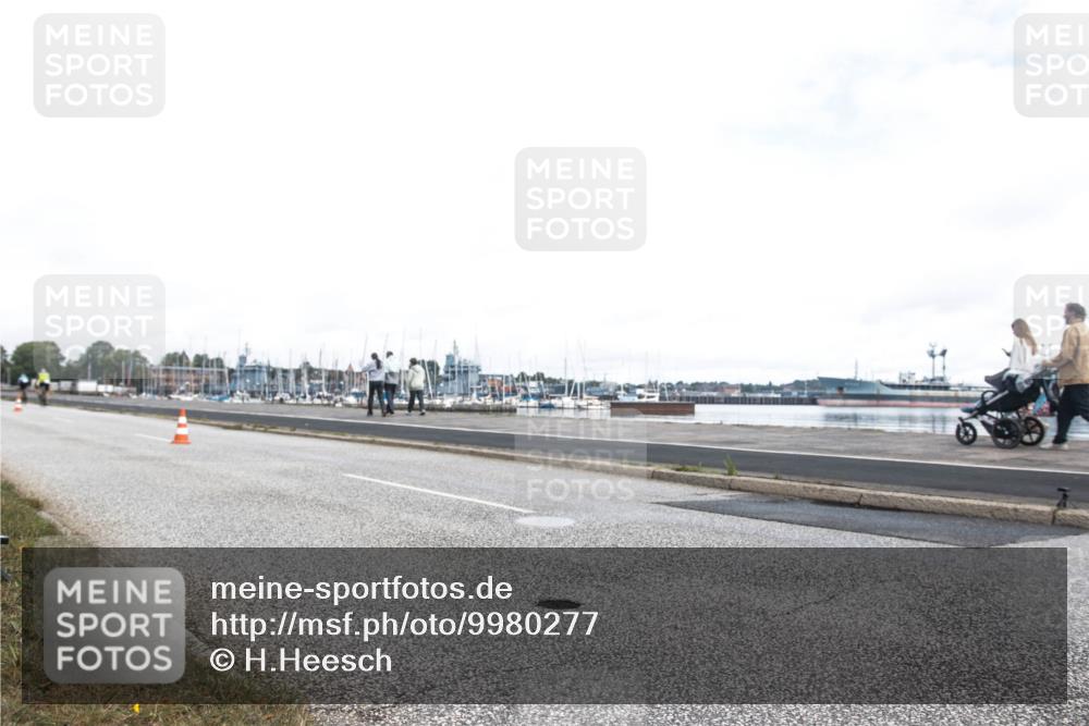 16.08.2026 - KN Förde Triathlon 2026 H.Heesch http://msf.ph/oto/9980277 16.08.2026 11:26:54 Radfahren 221, 359, 804 meine-sportfotos.de