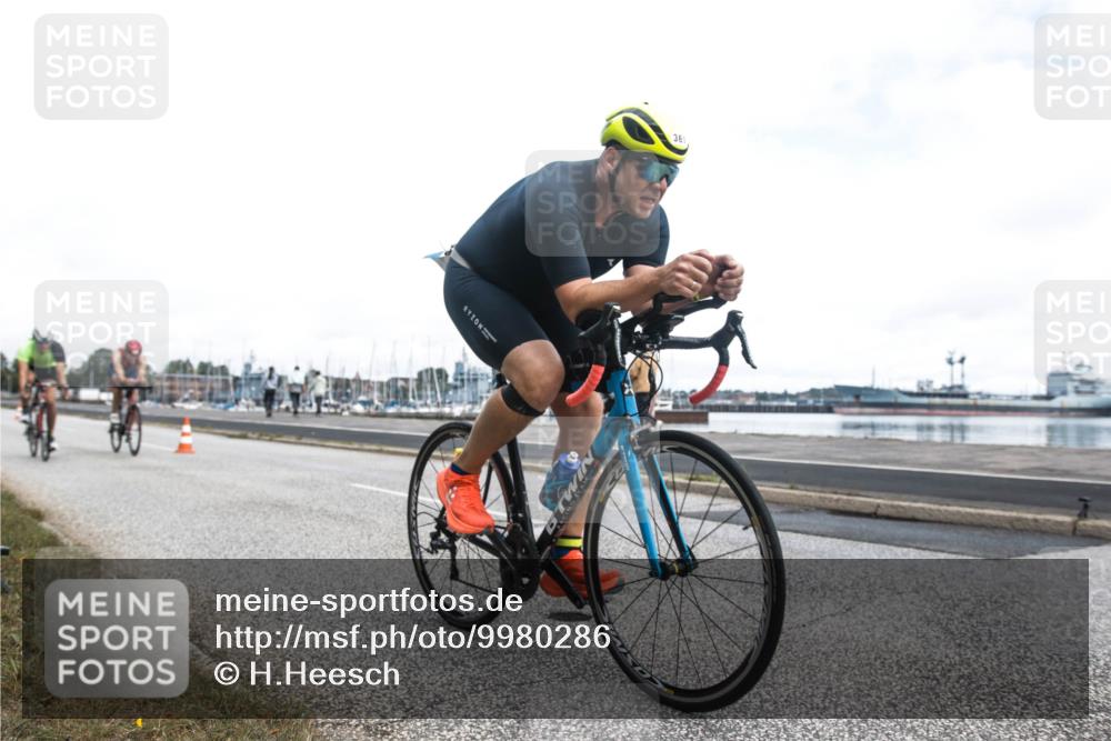 16.08.2026 - KN Förde Triathlon 2026 H.Heesch http://msf.ph/oto/9980286 16.08.2026 11:27:01 Radfahren 343, 361, 382, 383, 412, 804 meine-sportfotos.de