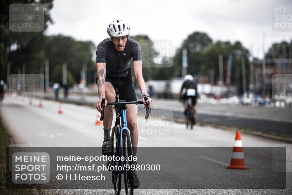 16.08.2026 - KN Förde Triathlon 2026 H.Heesch http://msf.ph/oto/9980300 16.08.2026 11:44:14 Radfahren  meine-sportfotos.de