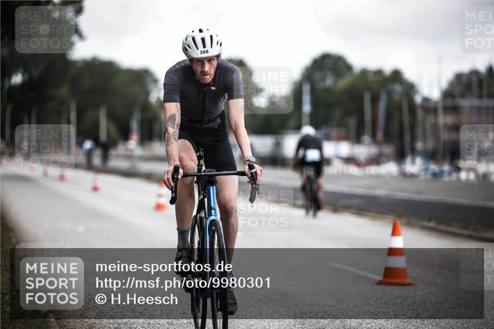 16.08.2026 - KN Förde Triathlon 2026 H.Heesch http://msf.ph/oto/9980301 16.08.2026 11:44:14 Radfahren  meine-sportfotos.de