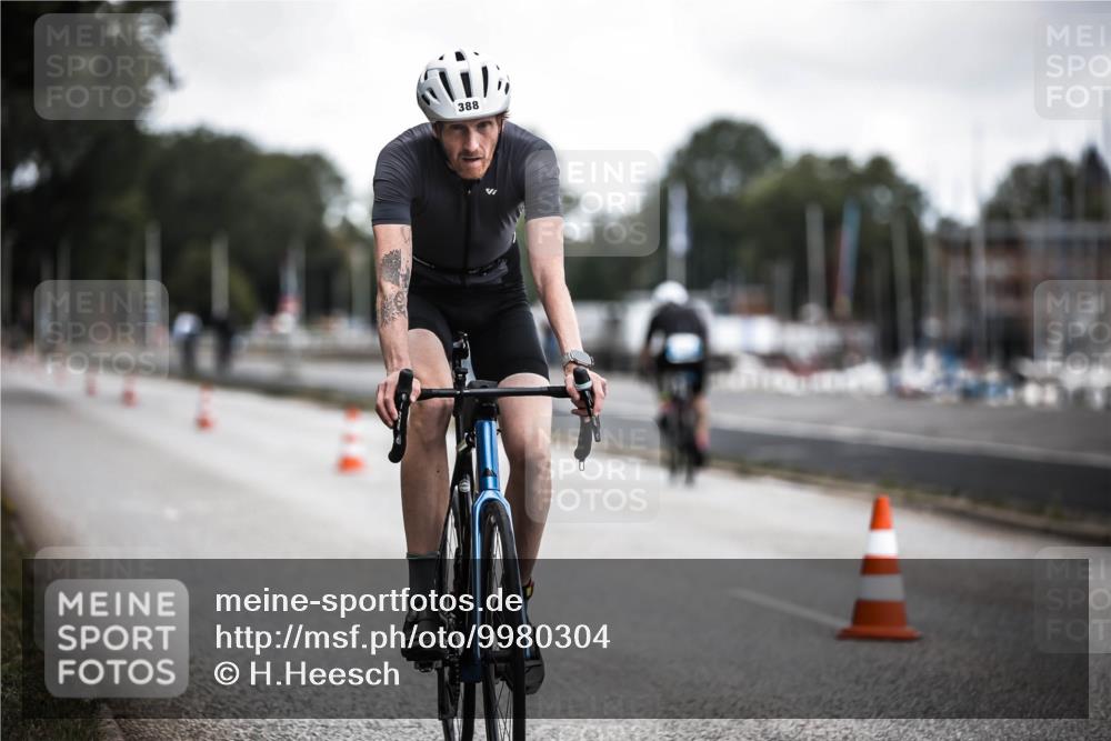 16.08.2026 - KN Förde Triathlon 2026 H.Heesch http://msf.ph/oto/9980304 16.08.2026 11:44:14 Radfahren  meine-sportfotos.de