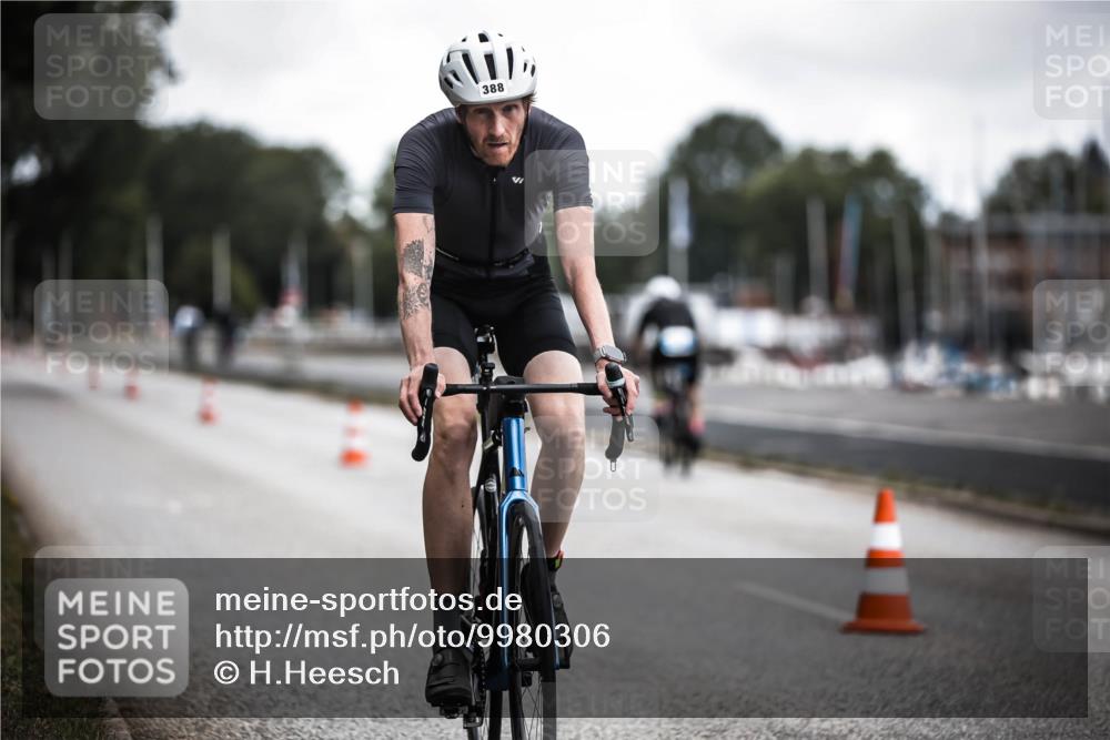 16.08.2026 - KN Förde Triathlon 2026 H.Heesch http://msf.ph/oto/9980306 16.08.2026 11:44:14 Radfahren  meine-sportfotos.de