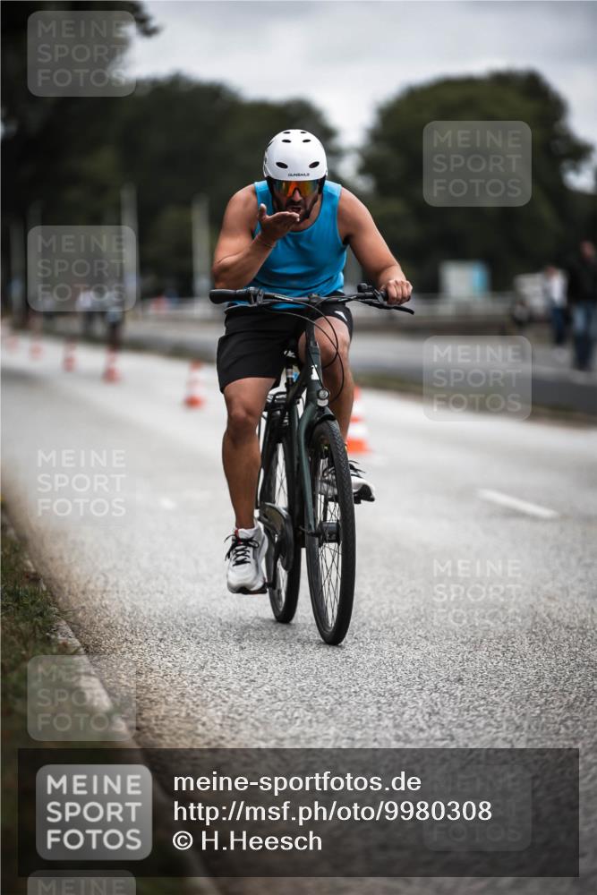 16.08.2026 - KN Förde Triathlon 2026 H.Heesch http://msf.ph/oto/9980308 16.08.2026 11:44:24 Radfahren  meine-sportfotos.de