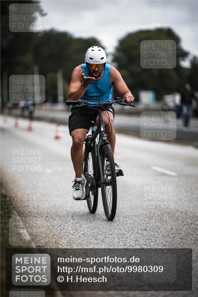 16.08.2026 - KN Förde Triathlon 2026 H.Heesch http://msf.ph/oto/9980309 16.08.2026 11:44:24 Radfahren  meine-sportfotos.de