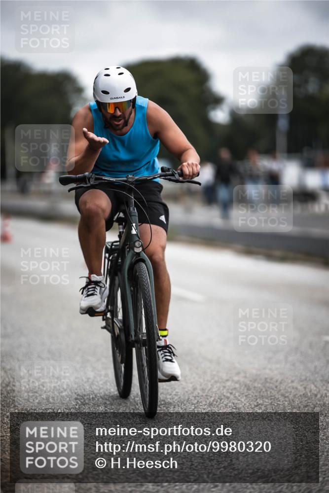 16.08.2026 - KN Förde Triathlon 2026 H.Heesch http://msf.ph/oto/9980320 16.08.2026 11:44:25 Radfahren  meine-sportfotos.de