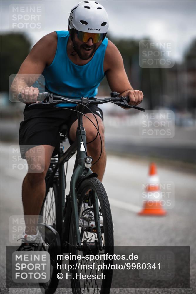 16.08.2026 - KN Förde Triathlon 2026 H.Heesch http://msf.ph/oto/9980341 16.08.2026 11:44:25 Radfahren  meine-sportfotos.de