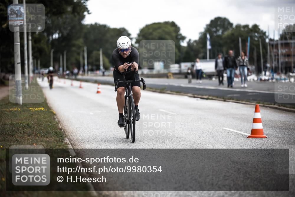 16.08.2026 - KN Förde Triathlon 2026 H.Heesch http://msf.ph/oto/9980354 16.08.2026 11:44:36 Radfahren 376, 392 meine-sportfotos.de