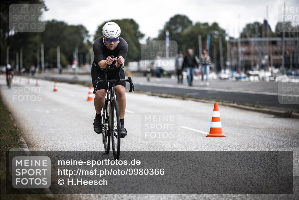16.08.2026 - KN Förde Triathlon 2026 H.Heesch http://msf.ph/oto/9980366 16.08.2026 11:44:36 Radfahren 376, 392 meine-sportfotos.de