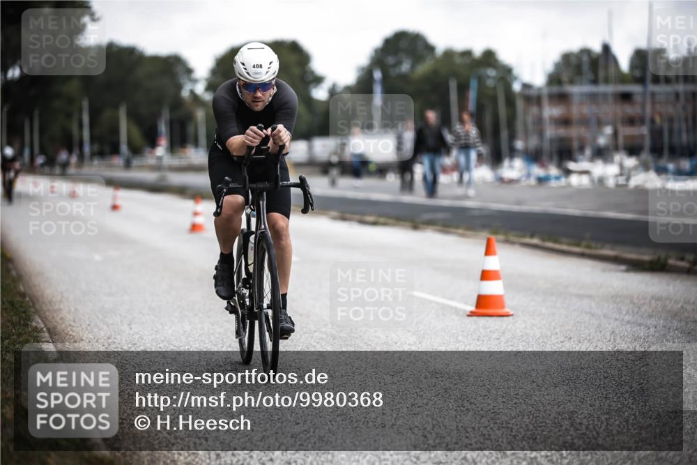 16.08.2026 - KN Förde Triathlon 2026 H.Heesch http://msf.ph/oto/9980368 16.08.2026 11:44:36 Radfahren 376, 392 meine-sportfotos.de