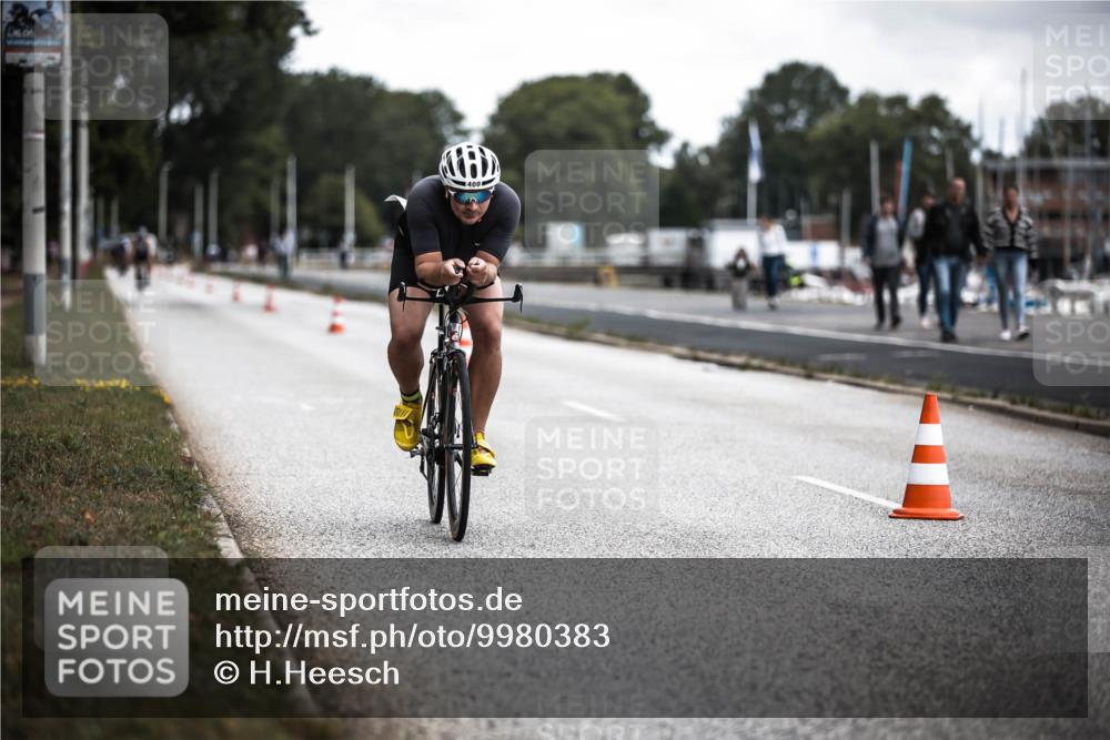 16.08.2026 - KN Förde Triathlon 2026 H.Heesch http://msf.ph/oto/9980383 16.08.2026 11:44:41 Radfahren 376, 392 meine-sportfotos.de