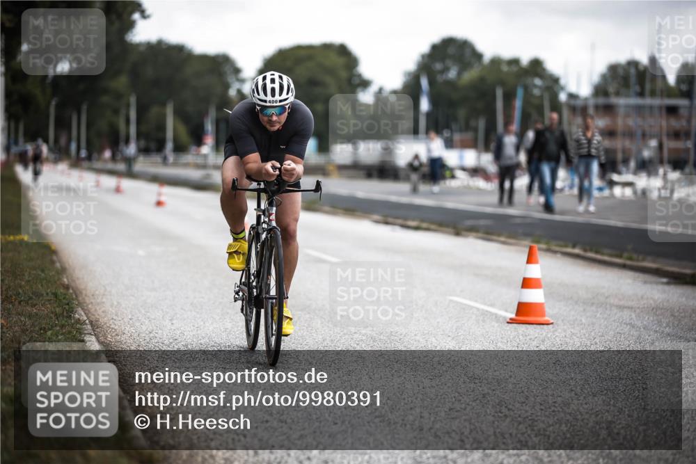 16.08.2026 - KN Förde Triathlon 2026 H.Heesch http://msf.ph/oto/9980391 16.08.2026 11:44:42 Radfahren 376, 392 meine-sportfotos.de