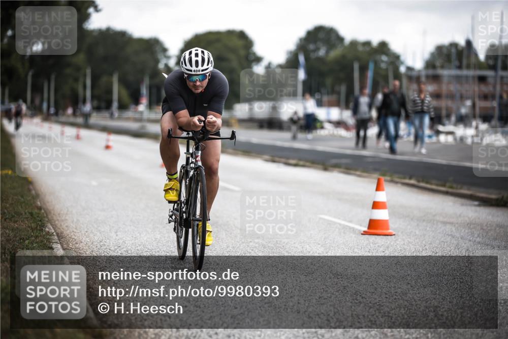 16.08.2026 - KN Förde Triathlon 2026 H.Heesch http://msf.ph/oto/9980393 16.08.2026 11:44:42 Radfahren 376, 392 meine-sportfotos.de