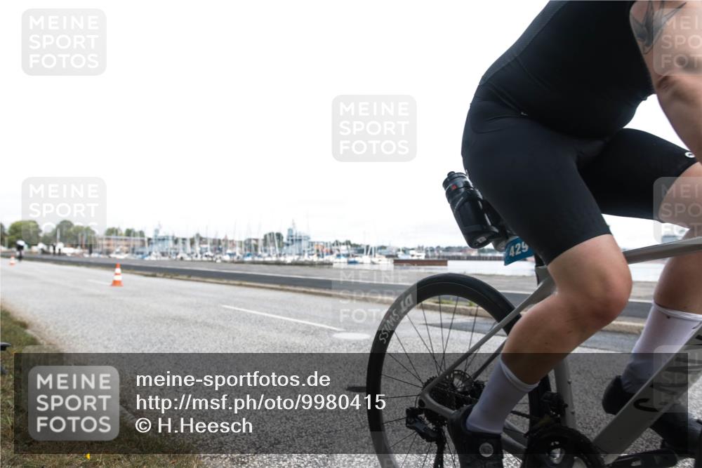 16.08.2026 - KN Förde Triathlon 2026 H.Heesch http://msf.ph/oto/9980415 16.08.2026 11:29:05 Radfahren 329, 429, 432 meine-sportfotos.de