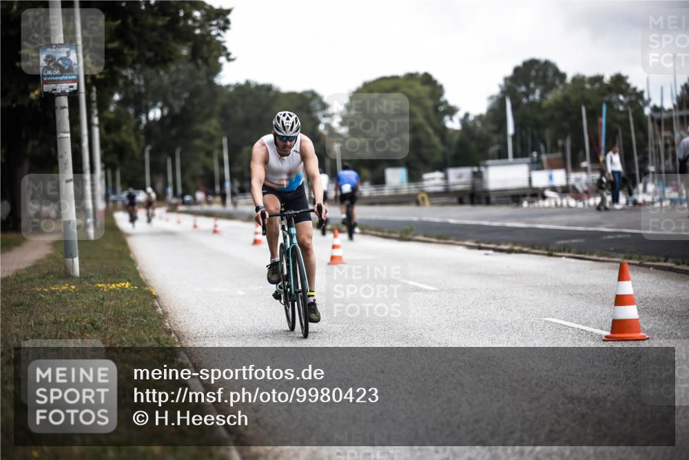 16.08.2026 - KN Förde Triathlon 2026 H.Heesch http://msf.ph/oto/9980423 16.08.2026 11:44:50 Radfahren  meine-sportfotos.de