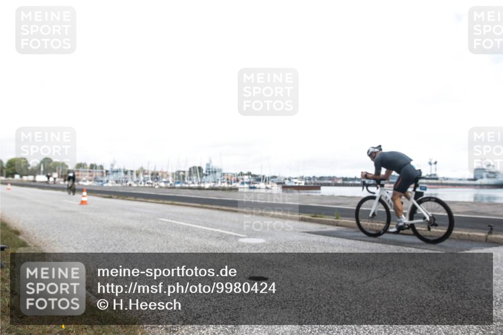16.08.2026 - KN Förde Triathlon 2026 H.Heesch http://msf.ph/oto/9980424 16.08.2026 11:29:16 Radfahren 336, 338, 381, 383 meine-sportfotos.de