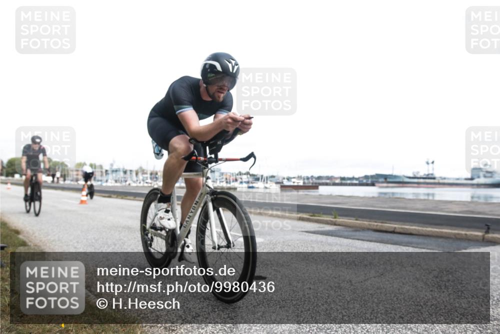 16.08.2026 - KN Förde Triathlon 2026 H.Heesch http://msf.ph/oto/9980436 16.08.2026 11:29:27 Radfahren 324, 337, 347, 352, 371, 373, 378, 382 meine-sportfotos.de