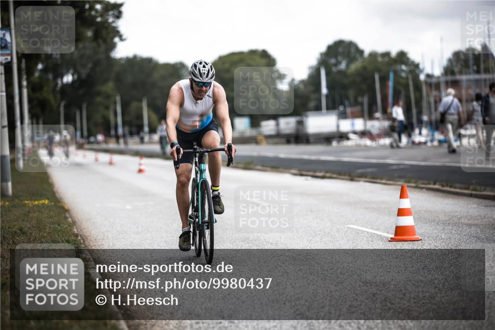 16.08.2026 - KN Förde Triathlon 2026 H.Heesch http://msf.ph/oto/9980437 16.08.2026 11:44:50 Radfahren  meine-sportfotos.de