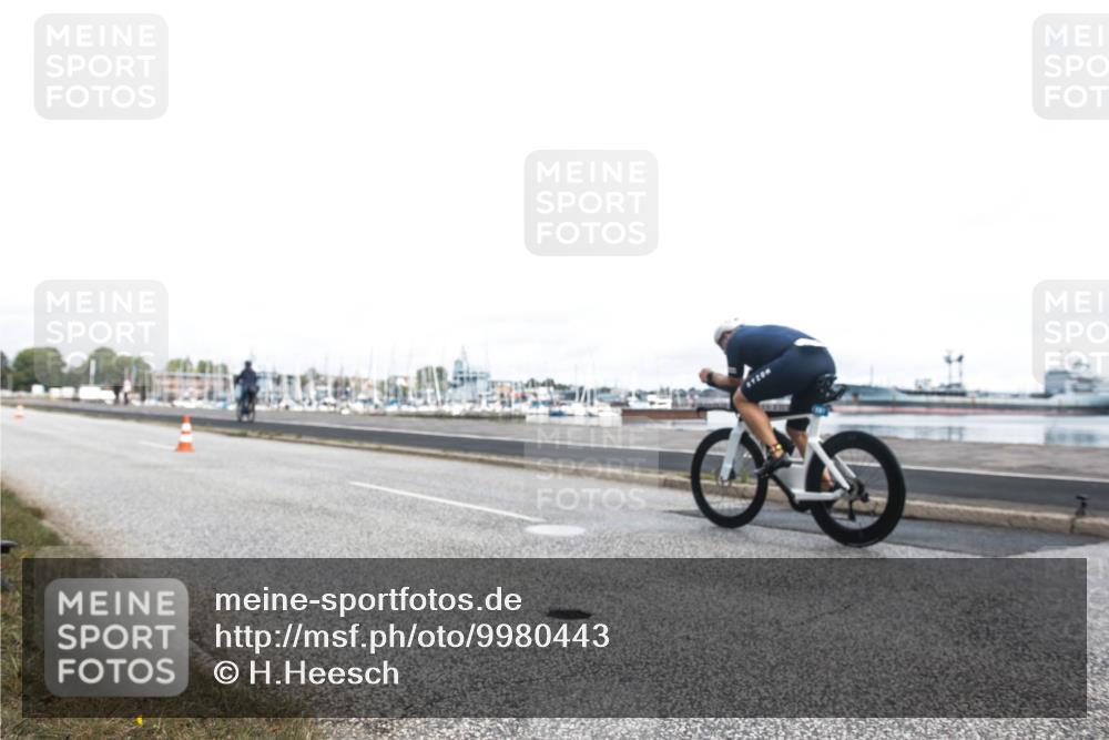16.08.2026 - KN Förde Triathlon 2026 H.Heesch http://msf.ph/oto/9980443 16.08.2026 11:29:31 Radfahren 324, 347, 352, 365, 373, 378 meine-sportfotos.de