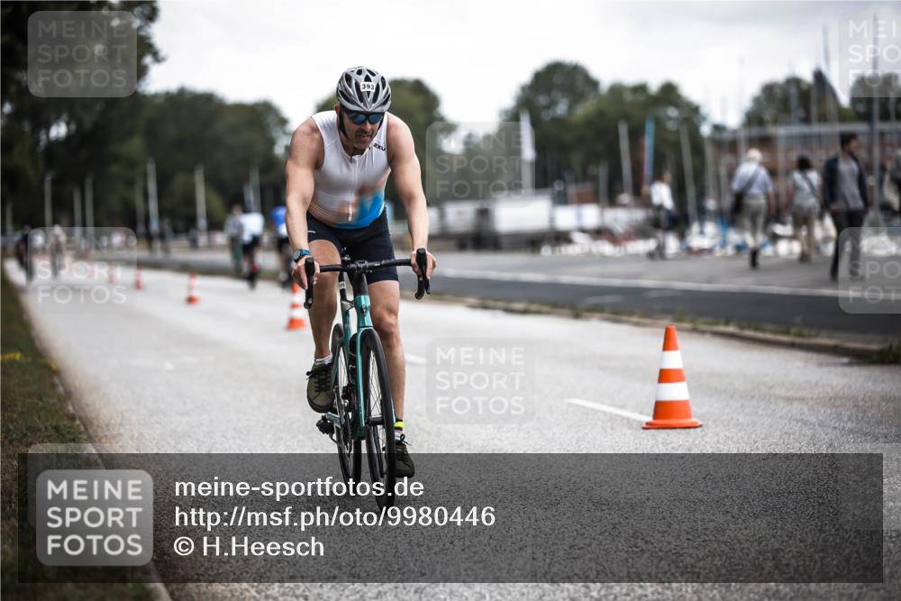 16.08.2026 - KN Förde Triathlon 2026 H.Heesch http://msf.ph/oto/9980446 16.08.2026 11:44:51 Radfahren  meine-sportfotos.de