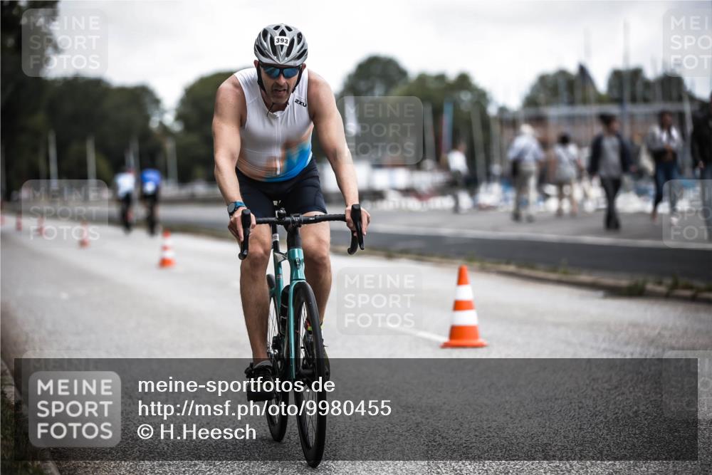 16.08.2026 - KN Förde Triathlon 2026 H.Heesch http://msf.ph/oto/9980455 16.08.2026 11:44:51 Radfahren  meine-sportfotos.de