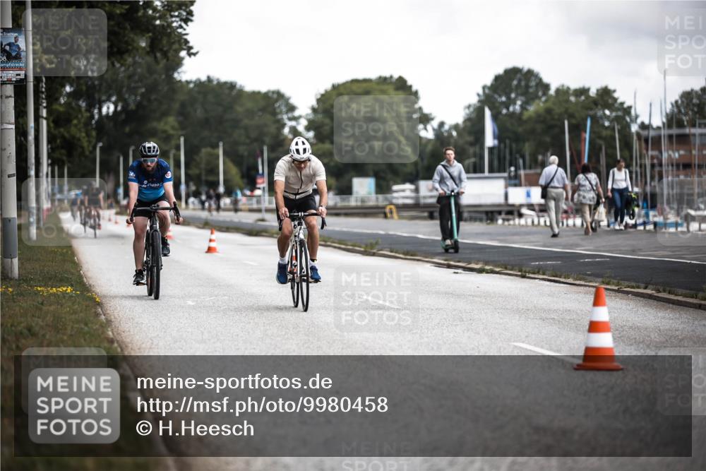 16.08.2026 - KN Förde Triathlon 2026 H.Heesch http://msf.ph/oto/9980458 16.08.2026 11:44:59 Radfahren 409, 422, 438, 439 meine-sportfotos.de