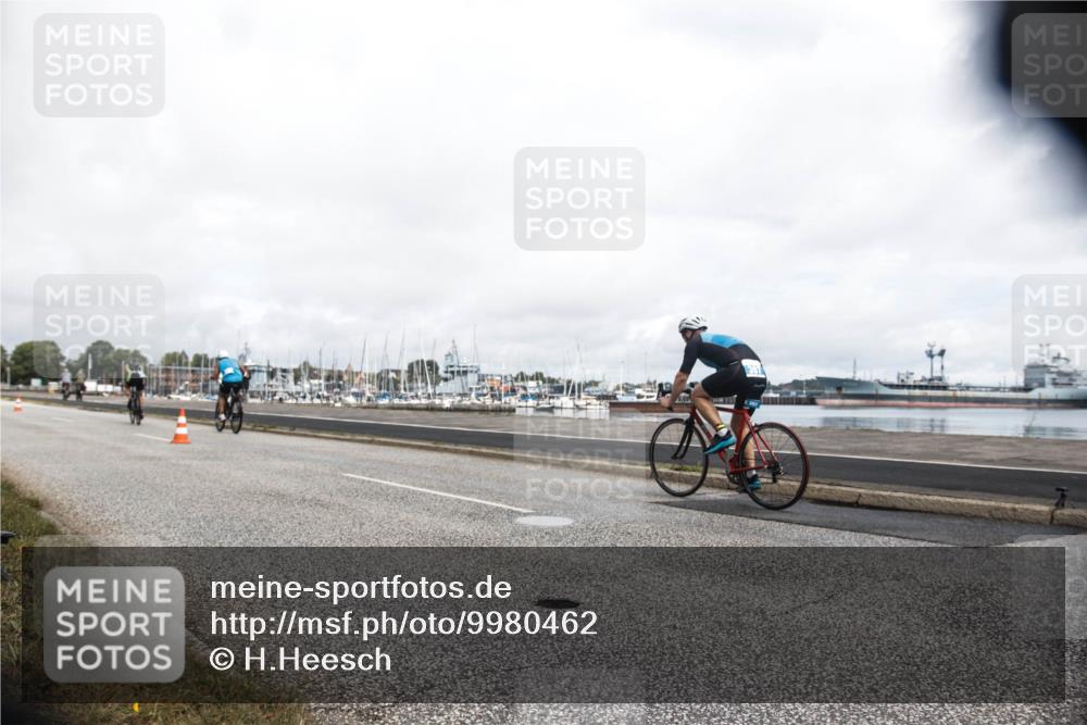 16.08.2026 - KN Förde Triathlon 2026 H.Heesch http://msf.ph/oto/9980462 16.08.2026 11:30:12 Radfahren 391, 416 meine-sportfotos.de