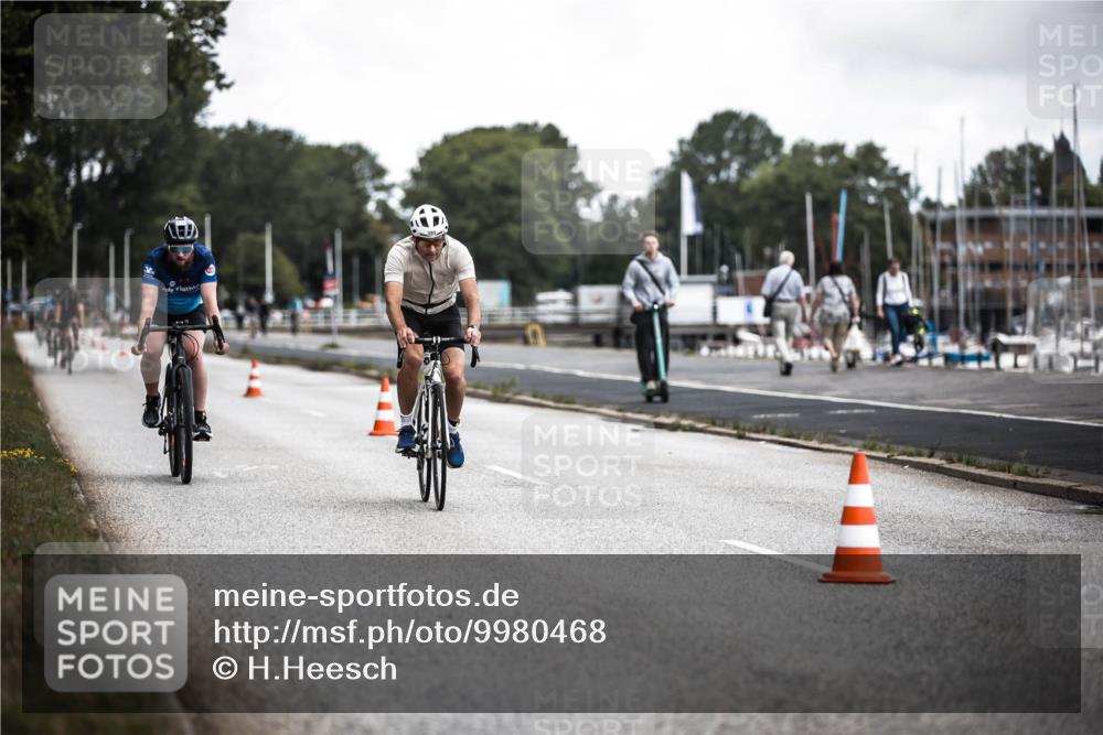 16.08.2026 - KN Förde Triathlon 2026 H.Heesch http://msf.ph/oto/9980468 16.08.2026 11:45:00 Radfahren 409, 422, 438, 439 meine-sportfotos.de