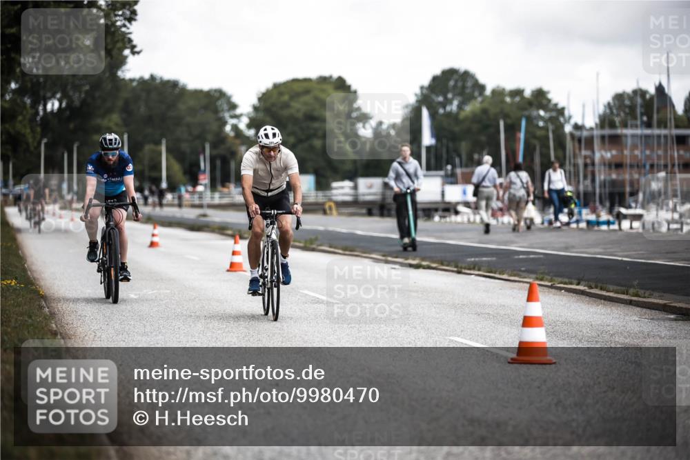 16.08.2026 - KN Förde Triathlon 2026 H.Heesch http://msf.ph/oto/9980470 16.08.2026 11:45:00 Radfahren 409, 422, 438, 439 meine-sportfotos.de