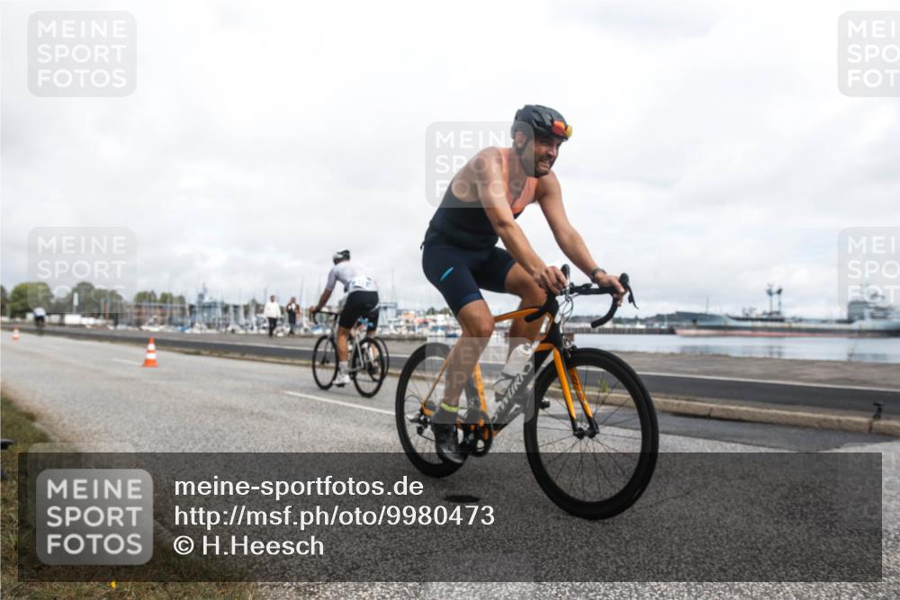 16.08.2026 - KN Förde Triathlon 2026 H.Heesch http://msf.ph/oto/9980473 16.08.2026 11:30:23 Radfahren 309, 349, 368 meine-sportfotos.de