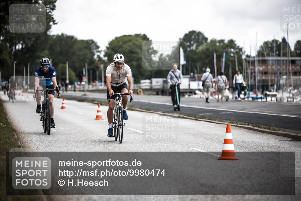 16.08.2026 - KN Förde Triathlon 2026 H.Heesch http://msf.ph/oto/9980474 16.08.2026 11:45:00 Radfahren 409, 422, 438, 439 meine-sportfotos.de